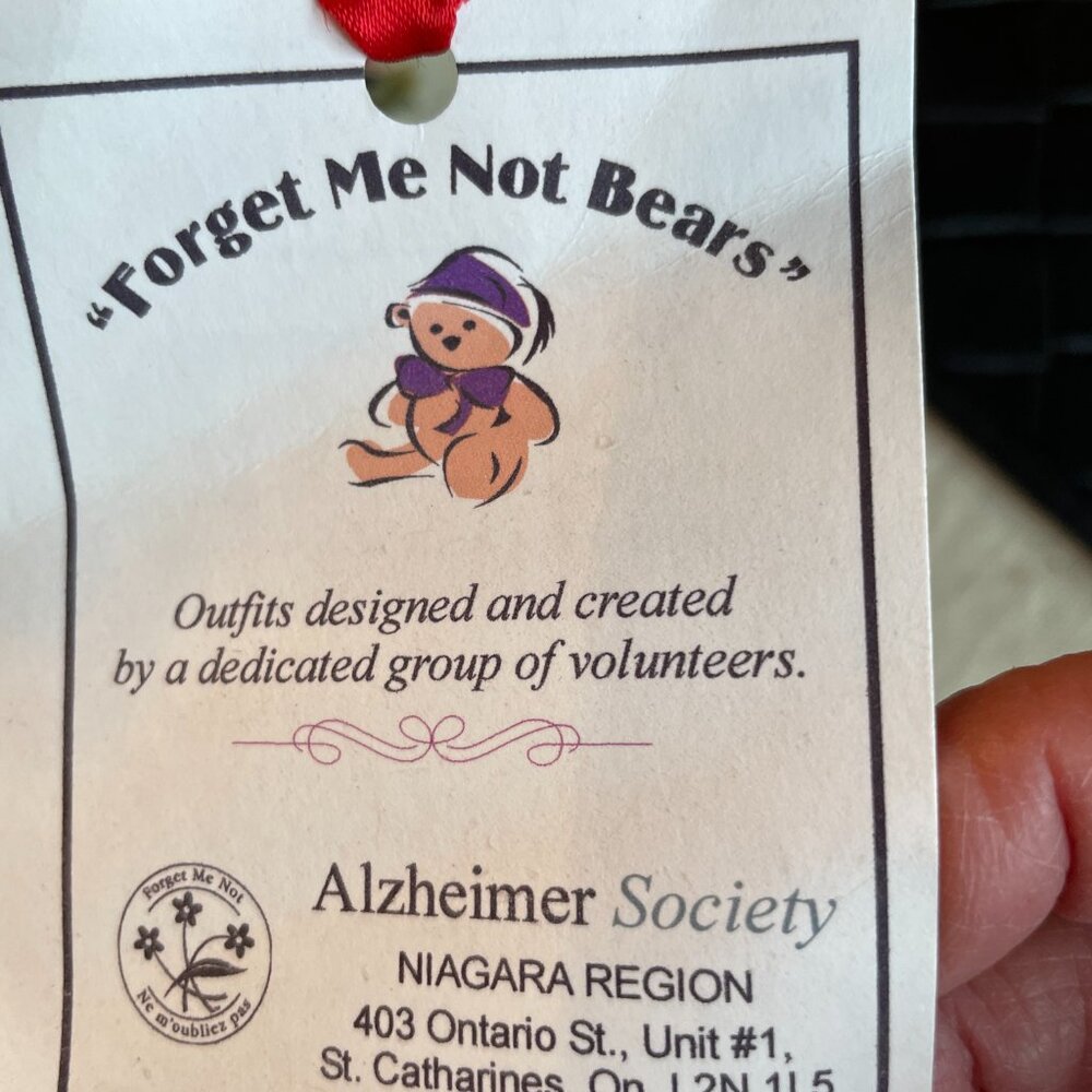 Royal Canadian Mounted Police Forget Me Not Teddy Stuffed Bear from Creature Com - Picture 4 of 7